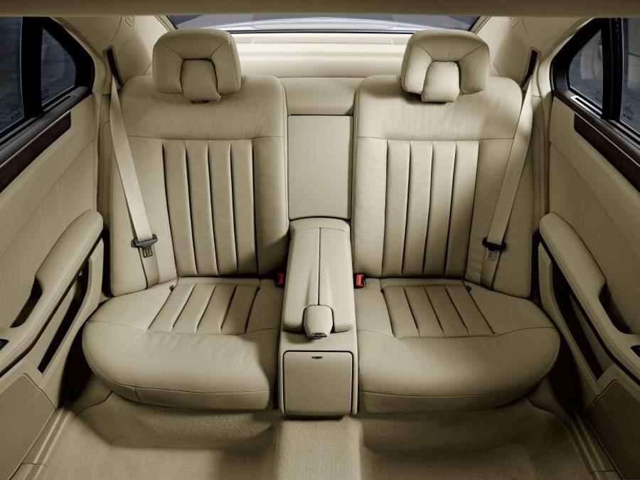  Mercedes-Benz E-Class 2010 года  (фото 98 из 128)